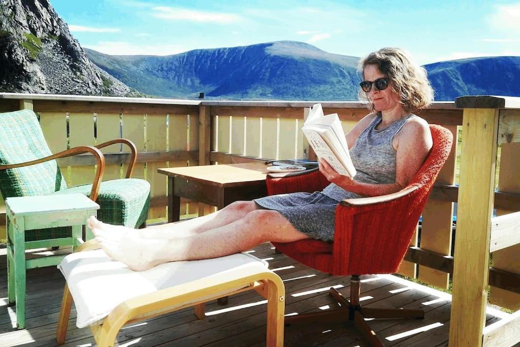 Sjarmerende Hus Med Orkesterplass Til Hav Og Fjell Stave Dış mekan fotoğraf